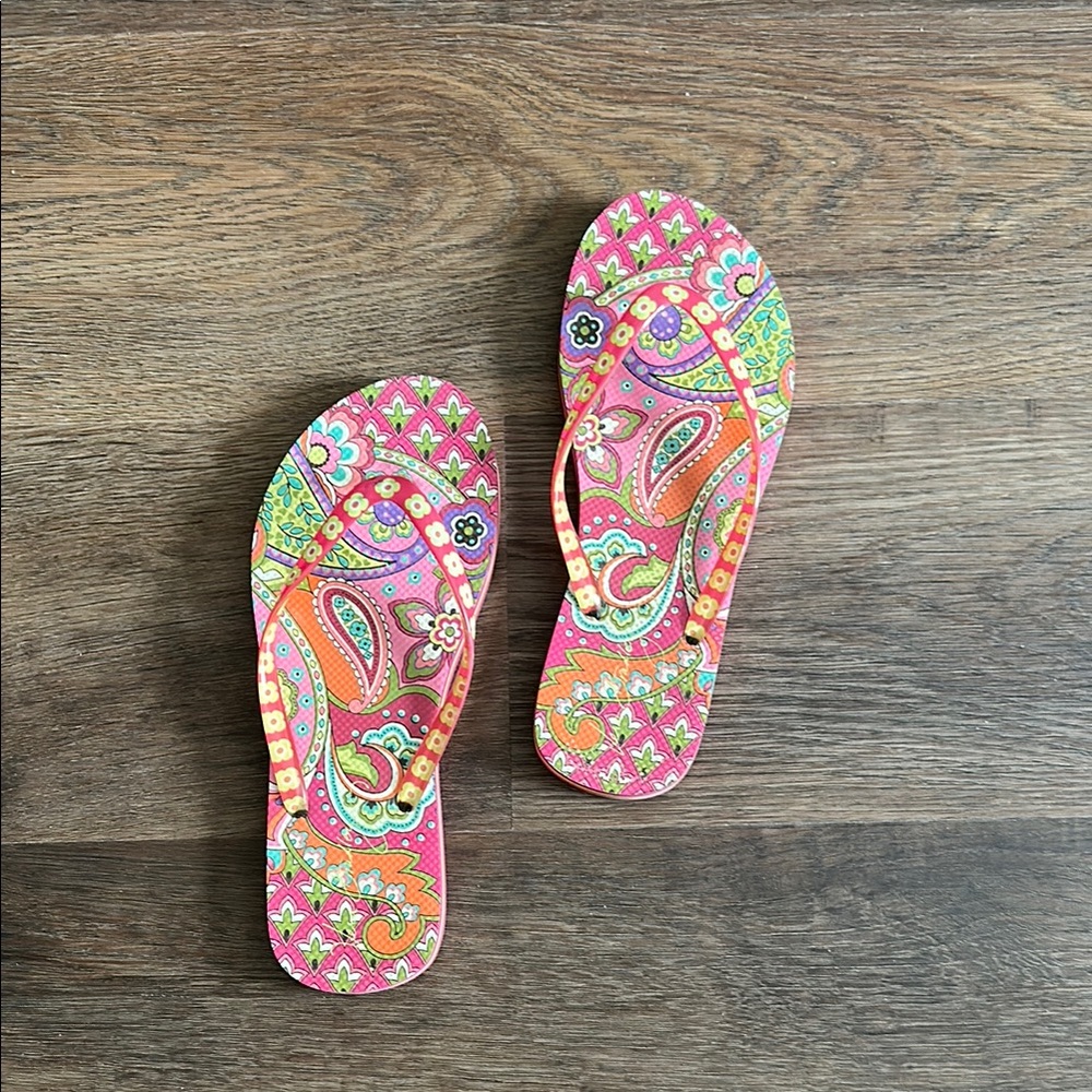 Vera Bradley Vibrant Paisley Sandals 8 1/2